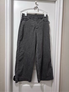 Wide-Leg Gray Denim Jeans